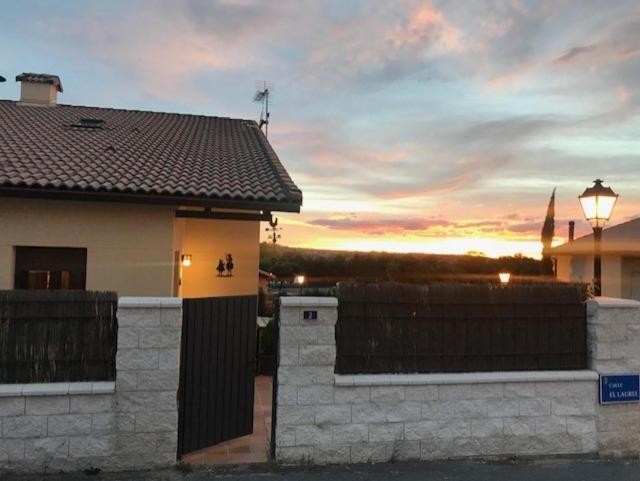 Ituero y Lama El Refugio De Segoviaヴィラ エクステリア 写真